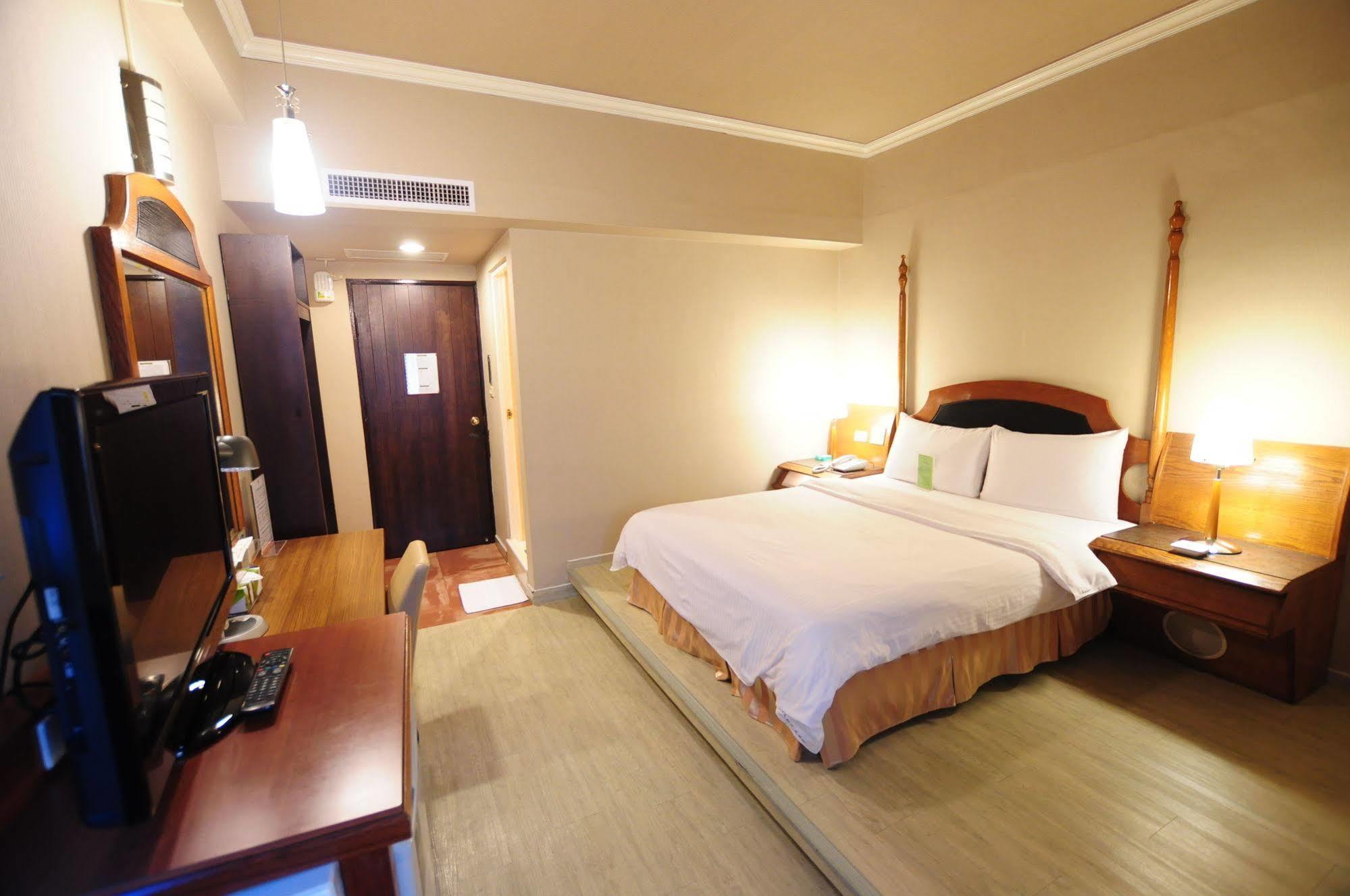 Kindness Hotel Wu-Jia Гаосюн Екстер'єр фото